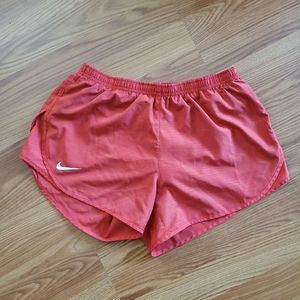 Nike tempo running short medium res